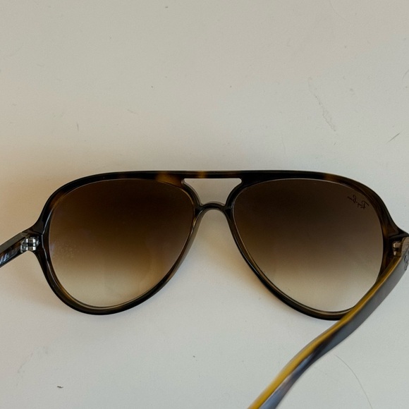 Ray Ban Sunglasses CATS 5000 Classic Style - Picture 3 of 6